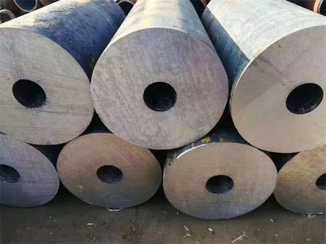日照厚壁热轧无缝钢管